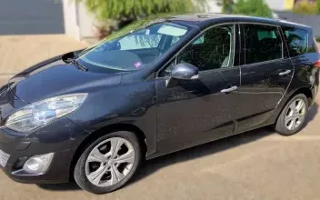 Renault Grand Scenic Joinville-le-Pont