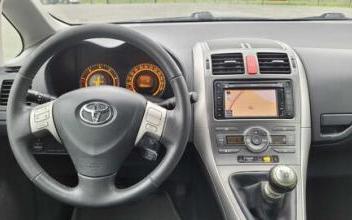 Toyota auris Thouars