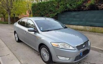 Ford mondeo Saint-Zacharie