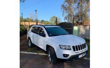 Jeep compass Le-Pian-Médoc