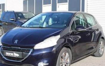 Peugeot 208 Peyrolles-en-Provence