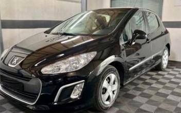 Peugeot 308 Domont