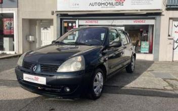 Renault clio Saint-Barthélemy-d'Anjou