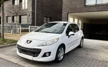 Peugeot 207 Saint-Cyr-en-Val