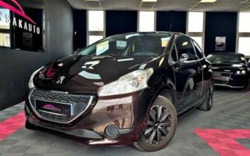 Peugeot 208 Saint-Laurent-du-Var