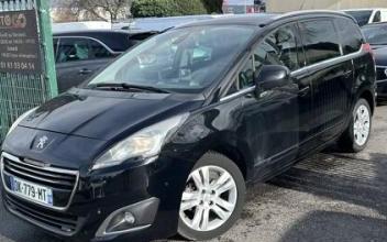 Peugeot 5008 Pierrelaye