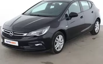Opel Astra Issy-les-Moulineaux