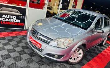 Opel astra Taverny