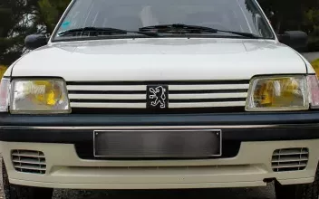Peugeot 205 Roquefort-des-Corbières