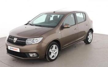 Dacia sandero Issy-les-Moulineaux