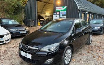 Opel Astra Sathonay-Camp