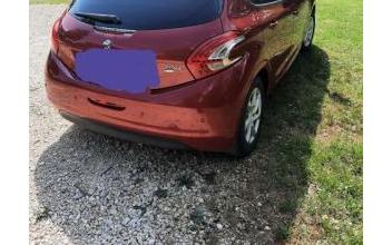 Peugeot 208 Sainte-Croix-de-Mareuil