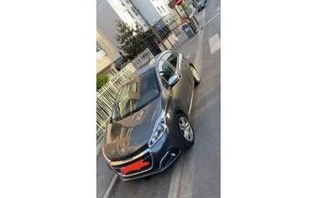 Peugeot 208 Livry-Gargan