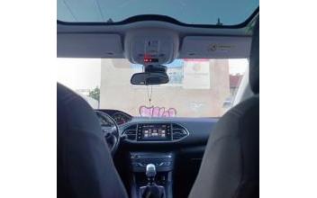 Peugeot 308 Bron