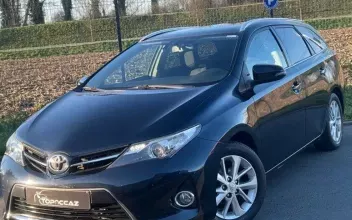 Toyota Auris La-Chapelle-d'Armentières