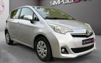 Toyota verso Saint-André-sur-Orne