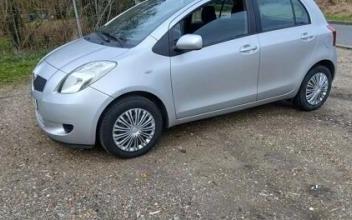 Toyota yaris Presles