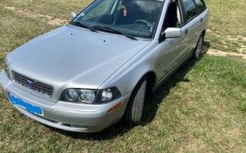 Volvo v40 Ivry-le-Temple