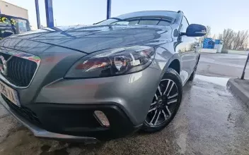 Volvo V40 Cross Country Saint-Lyé