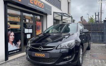 Opel Astra Pierrelaye