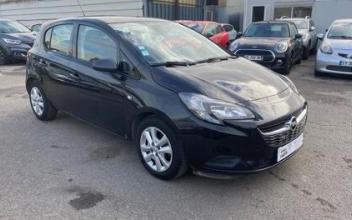 Opel corsa La-Courneuve
