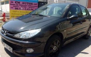 Peugeot 206 La-Penne-sur-Huveaune