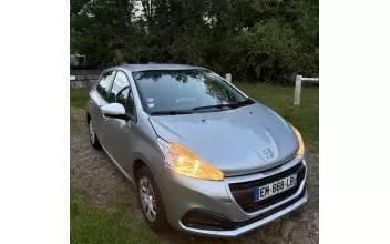 Peugeot 208 Paris