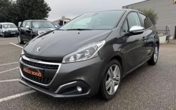 Peugeot 208 Sainte-Cécile-les-Vignes