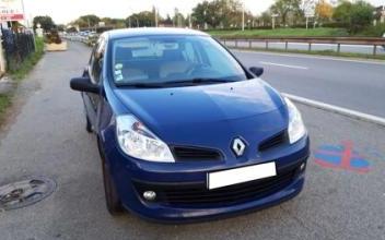 Renault clio Coignières