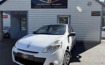 Renault clio La-Richardais