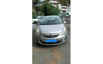 Opel corsa Fréjus