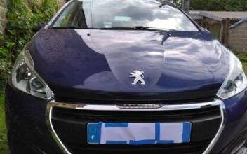 Peugeot 208 Saint-Martial-le-Mont