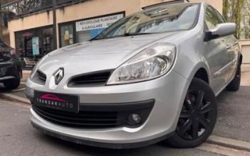 Renault clio iii Saint-Maur-des-Fossés