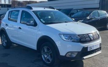 Dacia sandero La-Courneuve