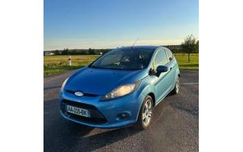 Ford fiesta Gray