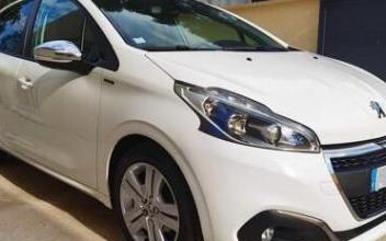 Peugeot 208 Saint-Mitre-les-Remparts