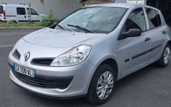 Renault clio iii Saintes