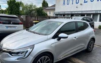 Renault clio v Brétigny-sur-Orge