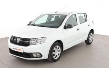 Dacia sandero Issy-les-Moulineaux