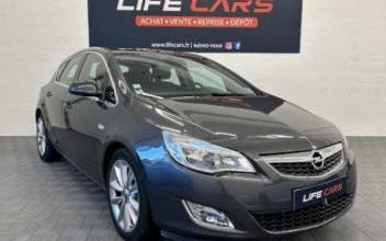 Opel Astra Mouans-Sartoux