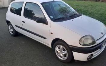 Renault clio ii Trégomeur