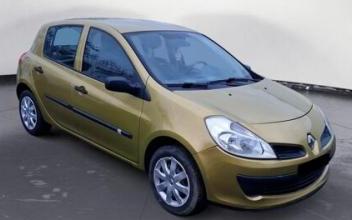 Renault clio iii Saint-Ouen-l'Aumône