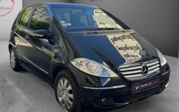 Mercedes classe a Paris