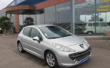 Peugeot 207 Saint-Parres-aux-Tertres