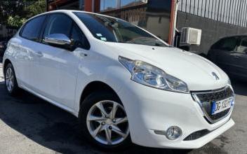 Peugeot 208 Morsang-sur-Orge