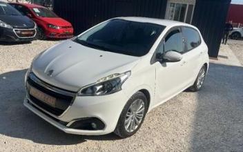 Peugeot 208 Avignon