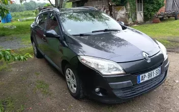 Renault Megane Saint-Laurent-des-Hommes