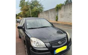 Kia rio La-Rochelle