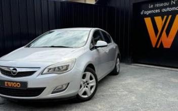 Opel astra Trélissac