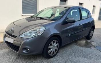 RENAULT Clio III Pechbonnieu